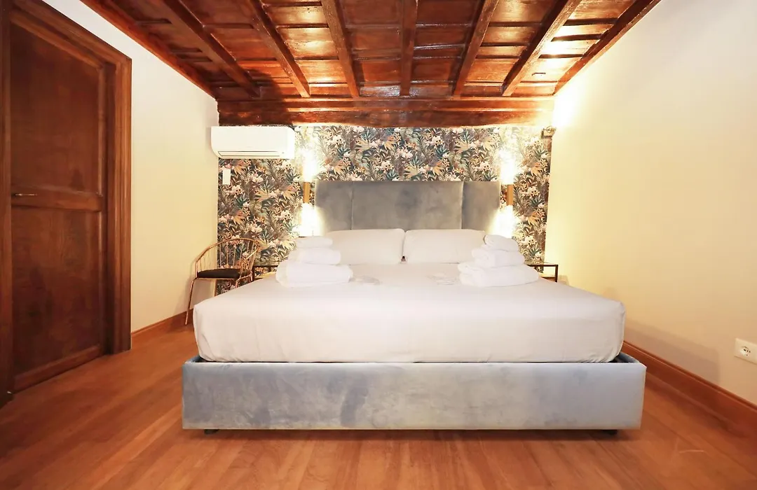 Golden Pantheon Rooms-1