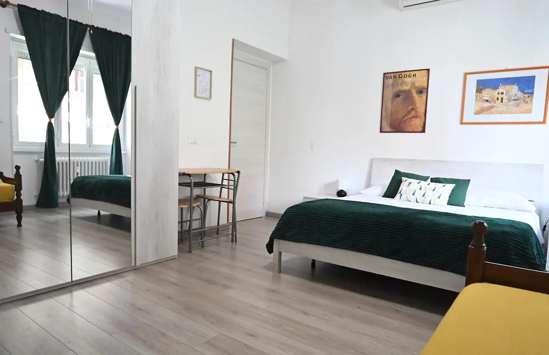 Appia Antica Guest House-1