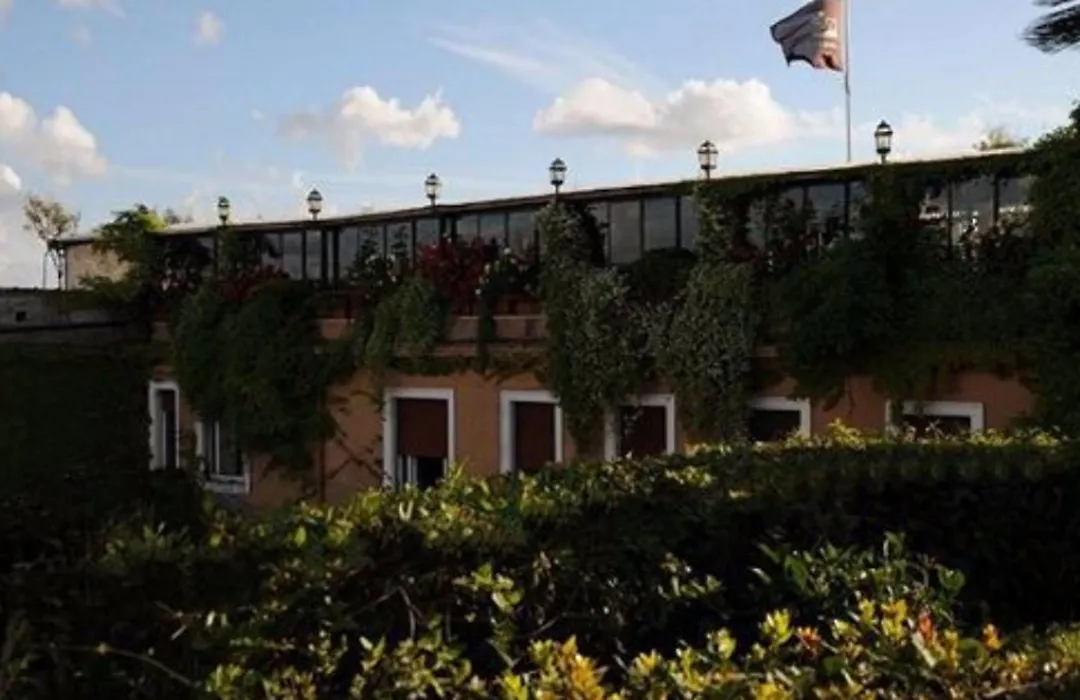 Grand Hotel Plaza-1