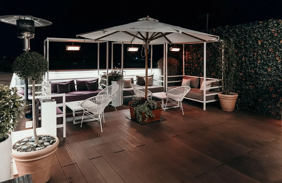 The Independent Hotel-1