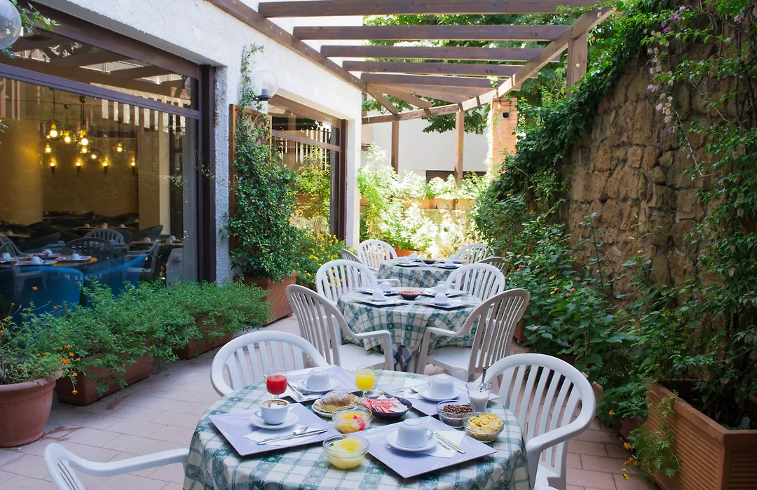 Hotel La Pergola-1