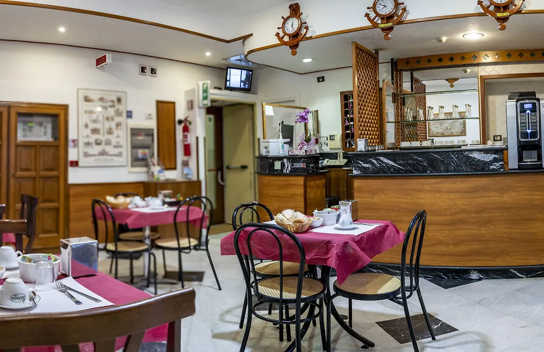 Hotel Ferrarese-1
