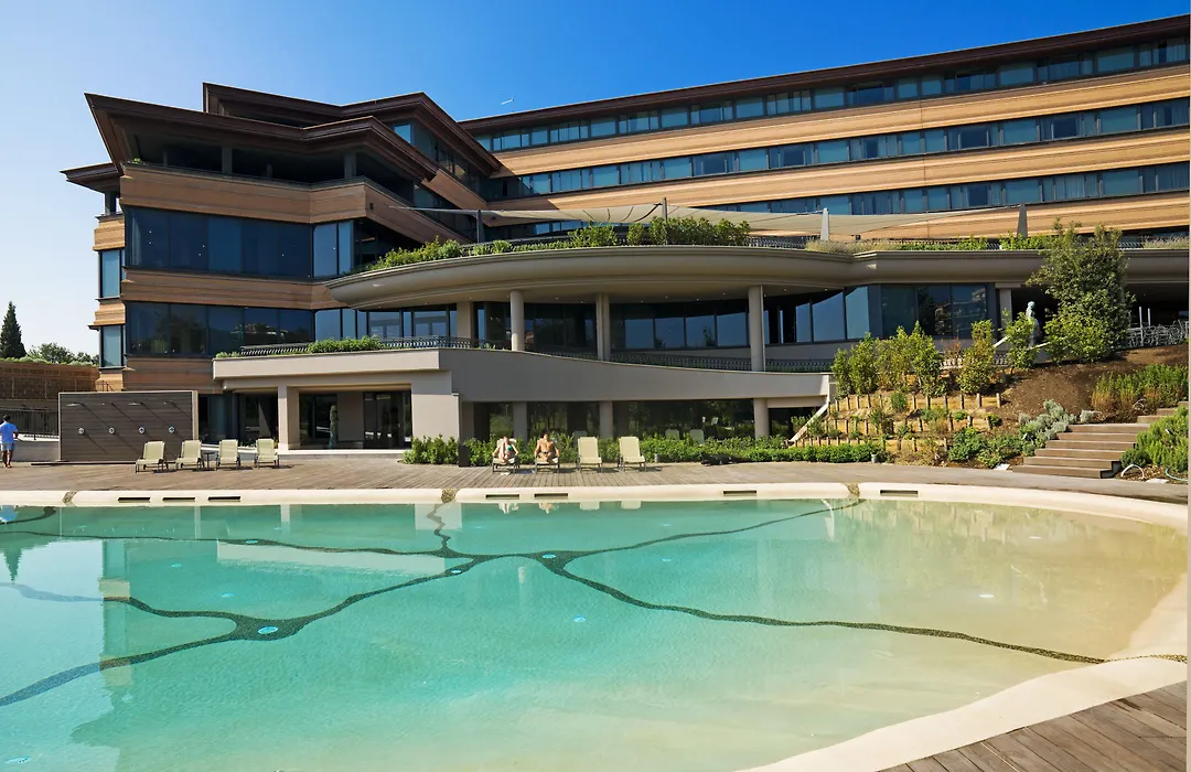 A.Roma Lifestyle Hotel-1