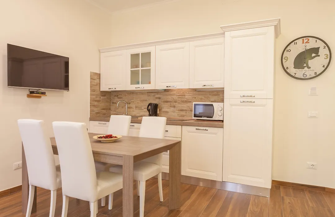 Donna Margherita Rome Suite & Rooms-1