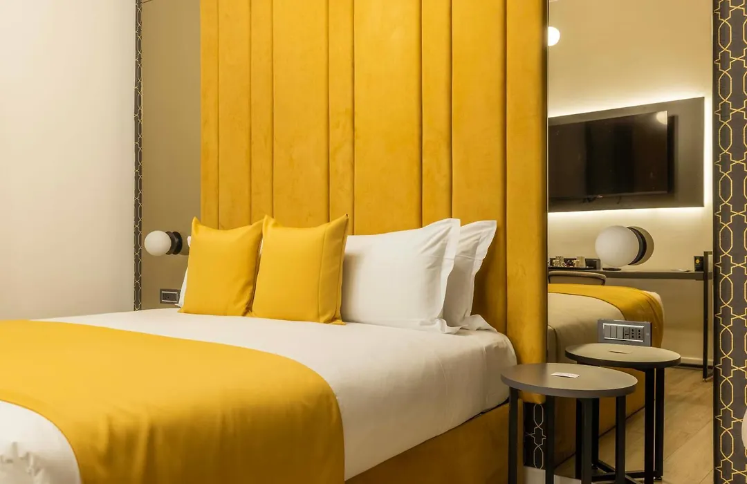Home At Rome Luxury Navona Guest House 2-1