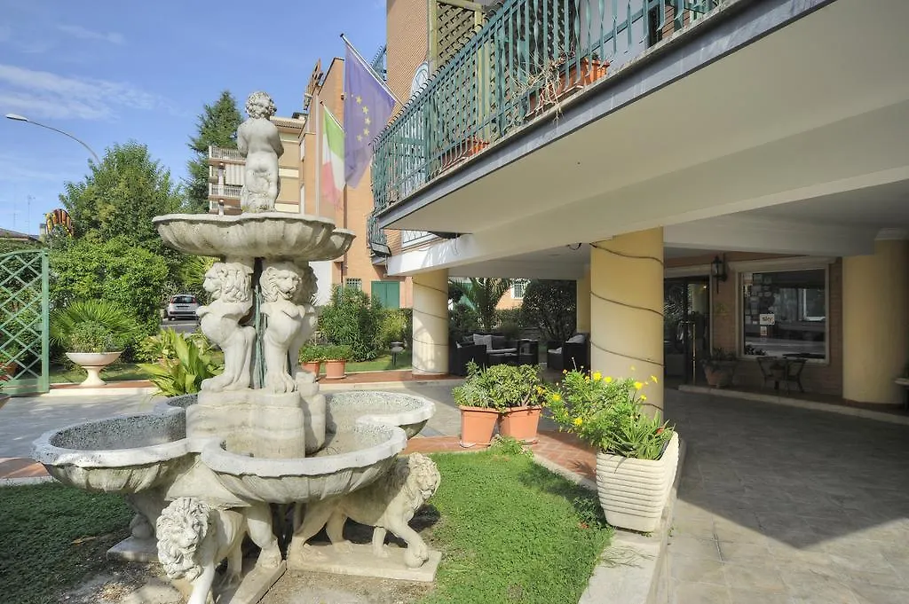 Hotel Aurora Garden-1