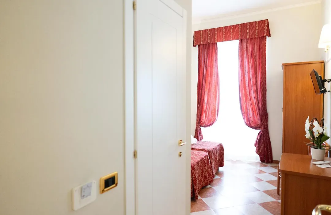 Hotel Romantica-1
