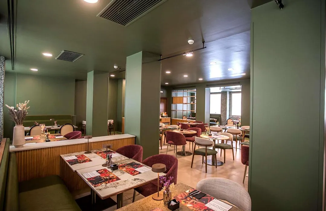 Mercure Roma Centro Saint John-1