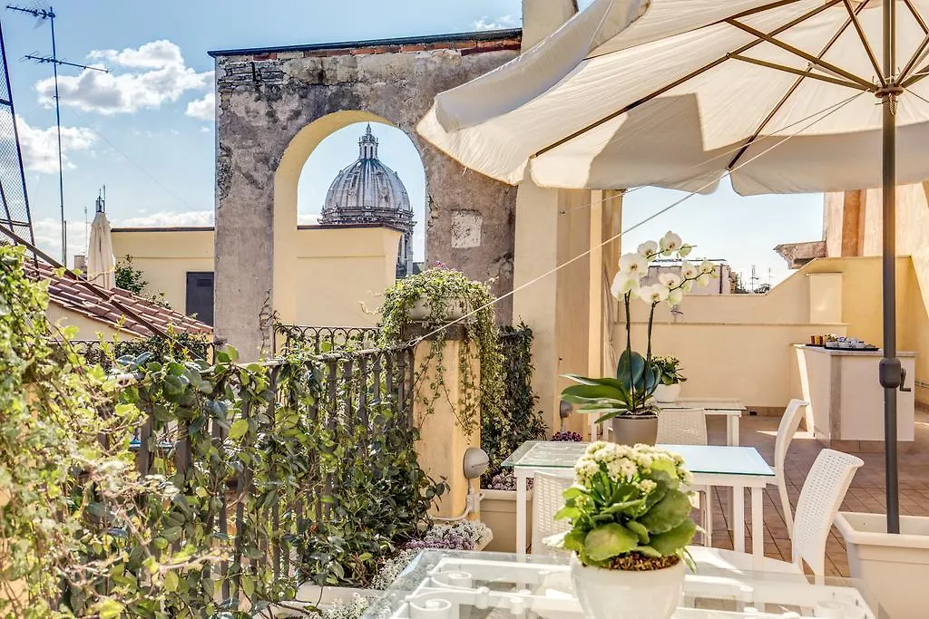 Terrace Pantheon Relais-1