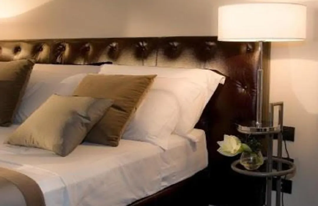 Piazza Del Gesu' Luxury Suites-1