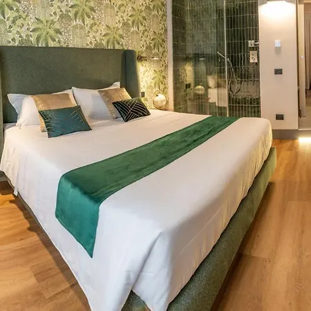 Castel Sant'Angelo Luxury Rooms & Tour-2