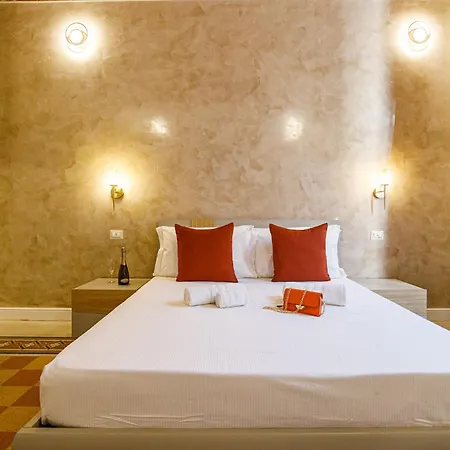 Erreggi Luxury Rooms-2