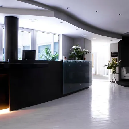 Twentyone Hotel-3