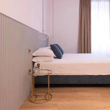 Tiburtina 86 Luxury Suites-3