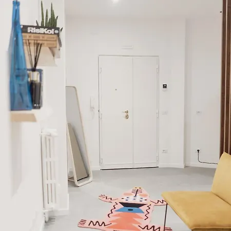 Zoe Vatican Rooms-2