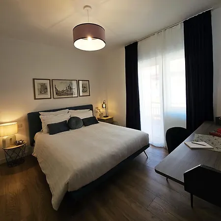 B&B Domus Teano Luxury Rooms-2