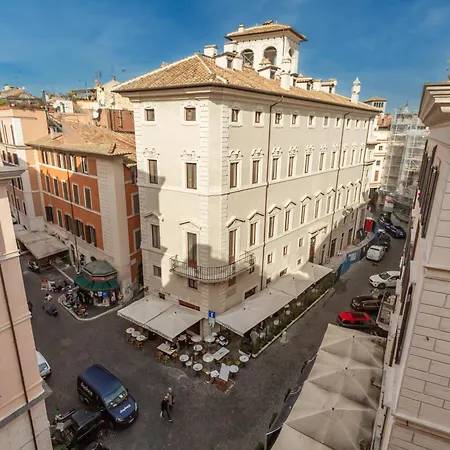 Daplace - La Mongolfiera Rooms In Navona-3