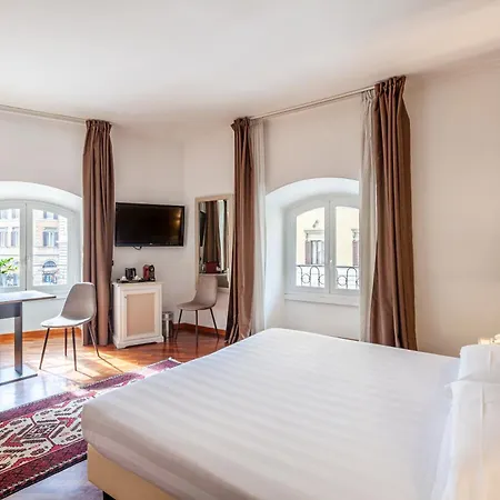 Inn Rome Rooms & Suites-2