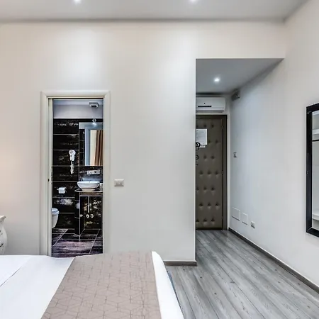 Spagna Boutique Suites-3