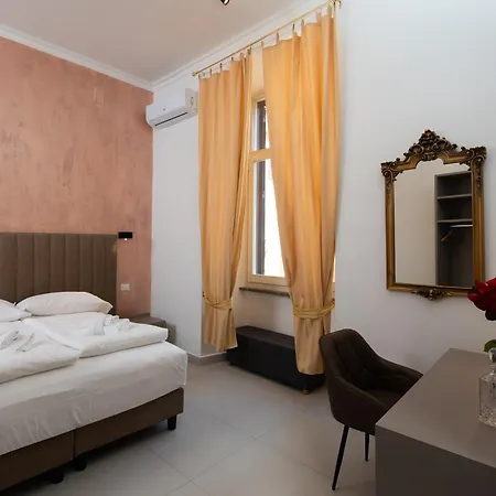 Alida Rooms-3