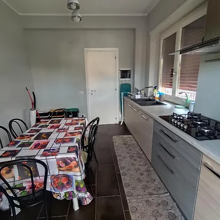 Belvedere Rooms Guest House-3