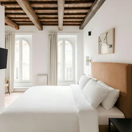 Sonder By Marriott Bonvoy Piazza Venezia Apartments-2