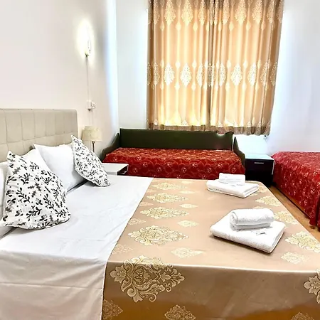 Green Guesthouse-3