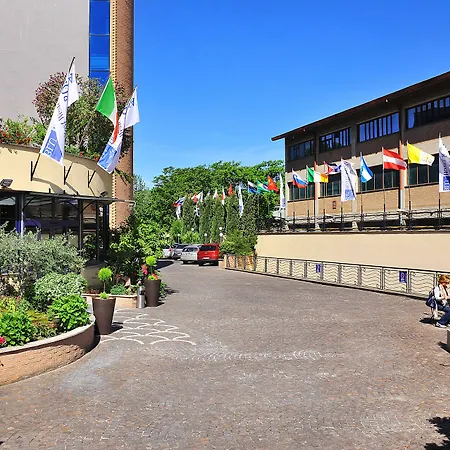 Best Western Blu Hotel Roma-3