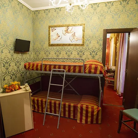 Hotel Relais Dei Papi-2