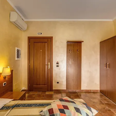 Hotel Maryelen-2