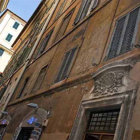 Pantheon Relais-3