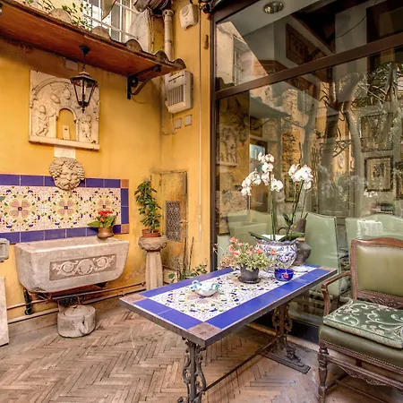 Navona Gallery Suites-3