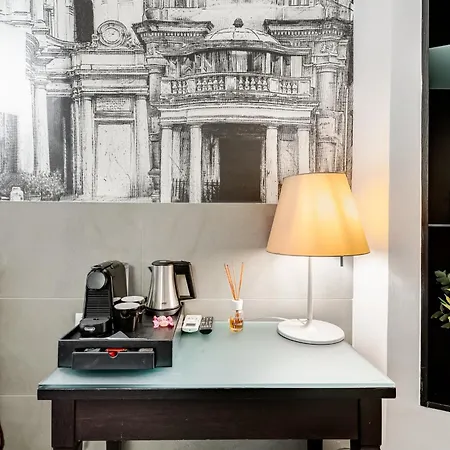 Residenza A -Via Veneto Fashion Rooms -Self Check-In-2