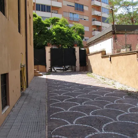 Dea Roma Inn-2
