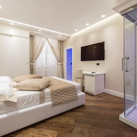 Lux Suites In Roma-3