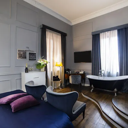 Relais San Lorenzo In Lucina-2