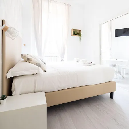 White Gioberti Guesthouse-2