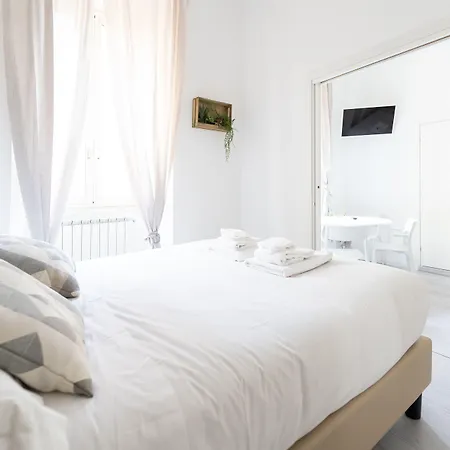 White Gioberti Guesthouse-3
