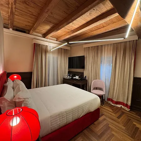 Palazzo Gambirasi Aparthotel Roma-3