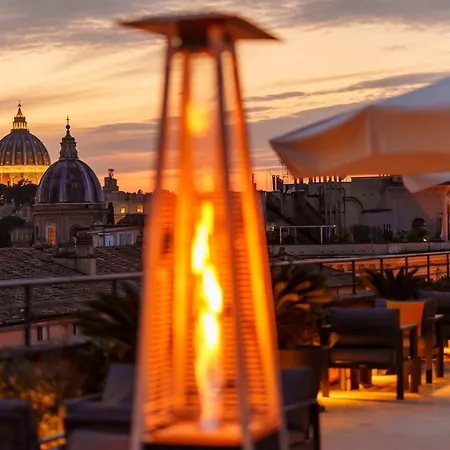 Navona Queen Rooftop-3