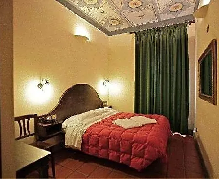 Hotel Panda-2