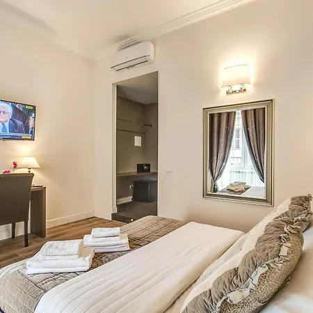 River Luxury Suites-2