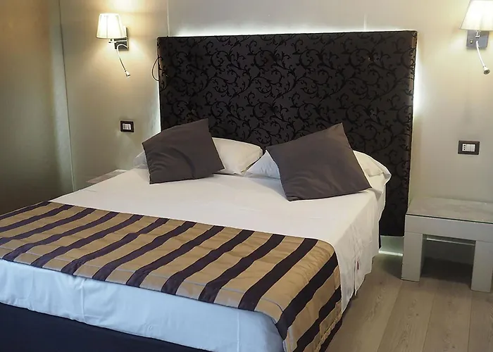 Piccolo Di Piazza Di Spagna Suites Rome