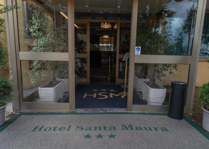 Hotel Santa Maura Rome