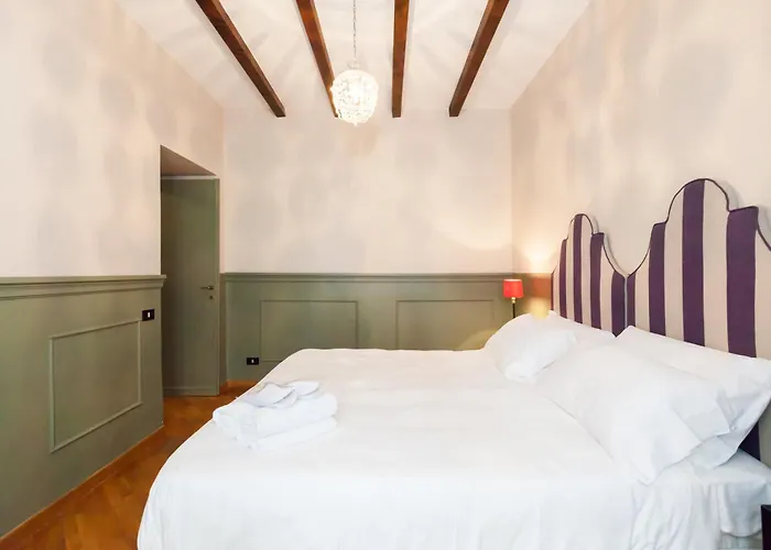 Hotels in Rome ItalySalotto Monti