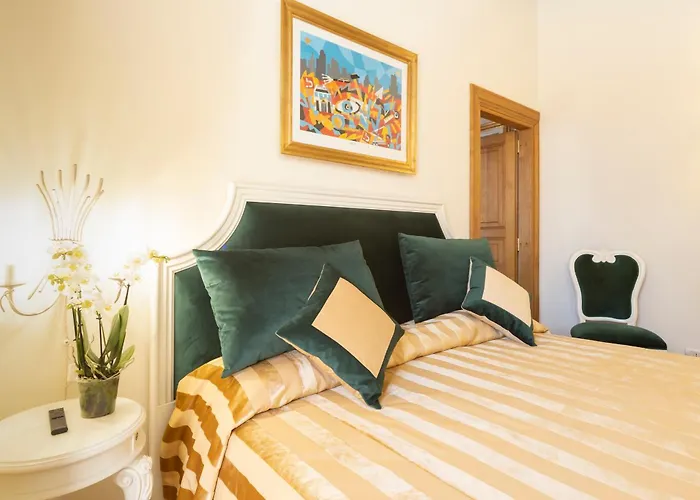Pantheon Suites In Rome