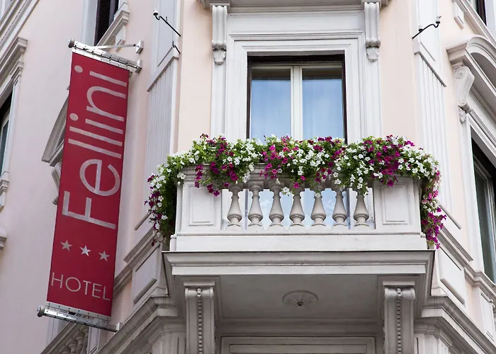 Hotel Fellini A Fontana Di Trevi Rome