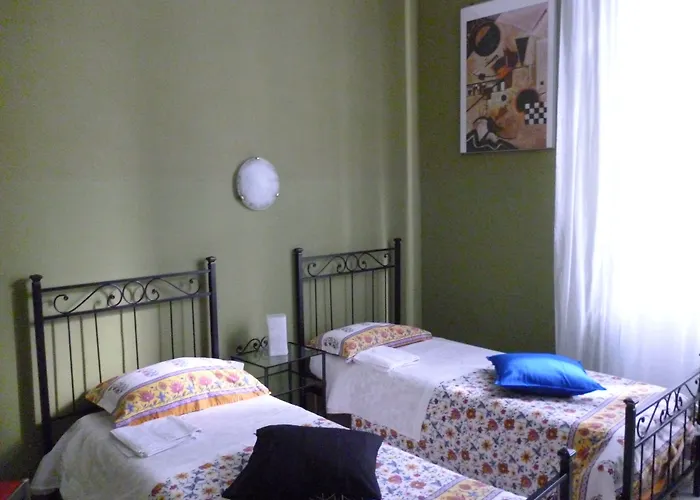 Hotel Giamaica For Girls & Ladies Only Rome