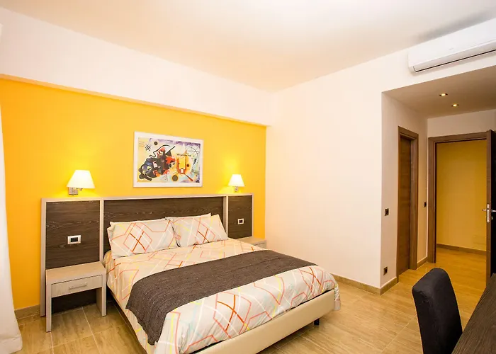 Trastevere'S Friends Rome