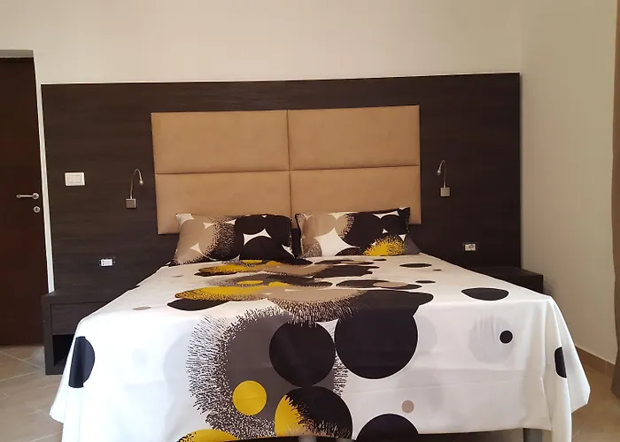 Una Finestra Su Monti Rome